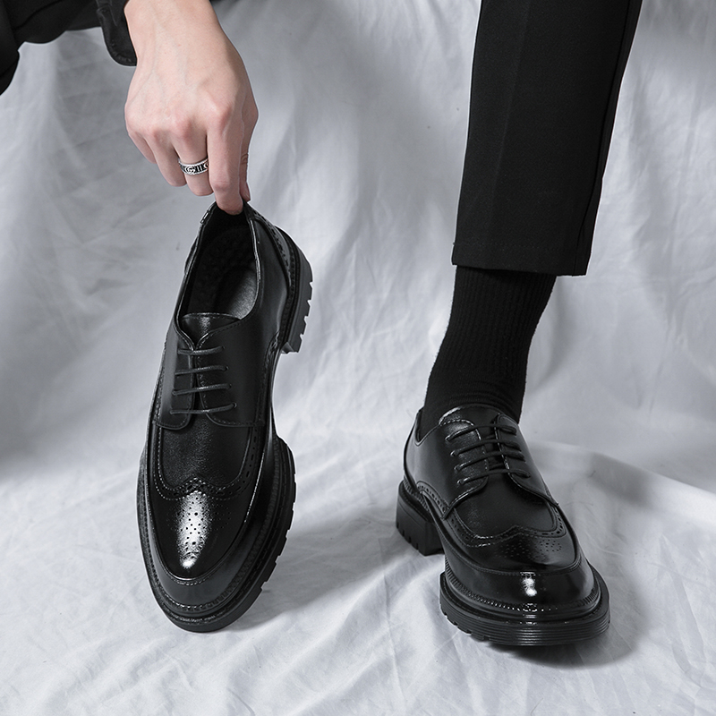 Young Men'S Grooming - Neue Lederschuhe für Junge Männer Britischer