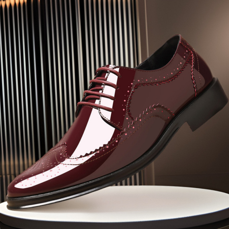 Glänzende Lackleder-Brogue-Sch – Young Men'S Grooming Bewertung und Preis